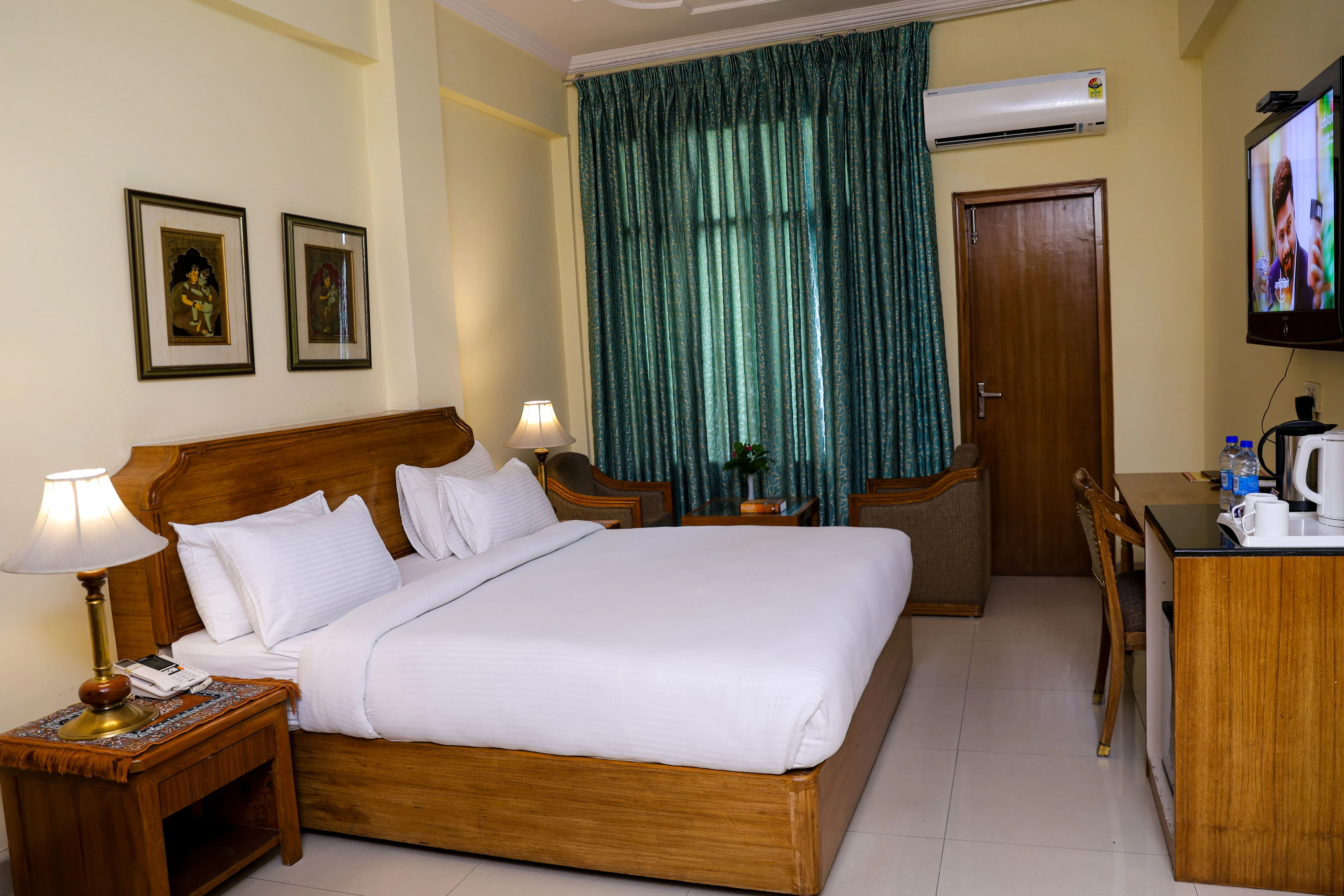 Premium Room
